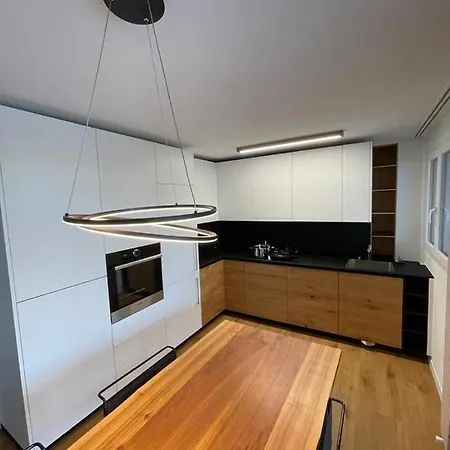 Ristrutturato In Citta Vecchia A Apartment
